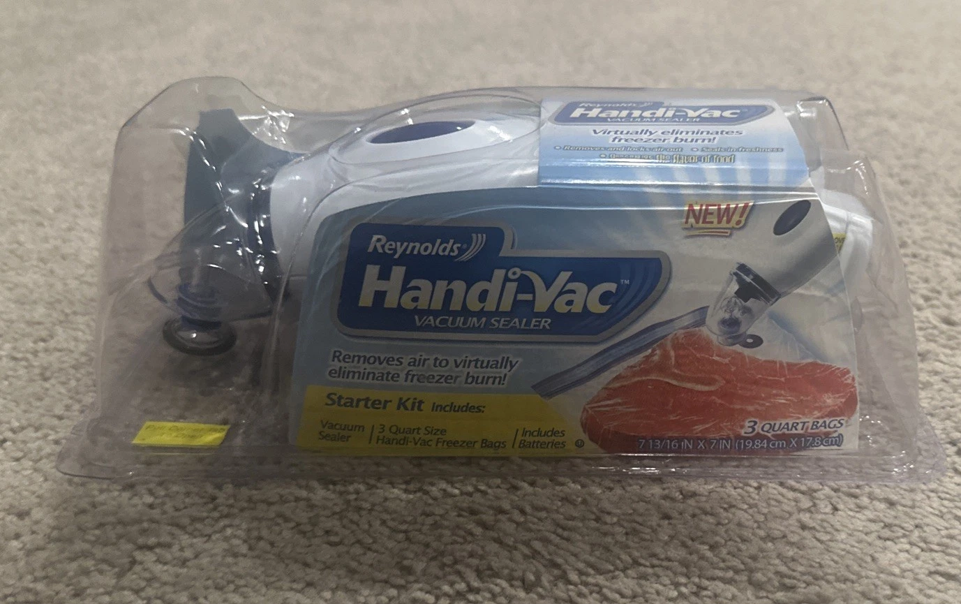 (3) Reynolds 00590 Handi-Vac Vacuum Sealer Starter Kit - White