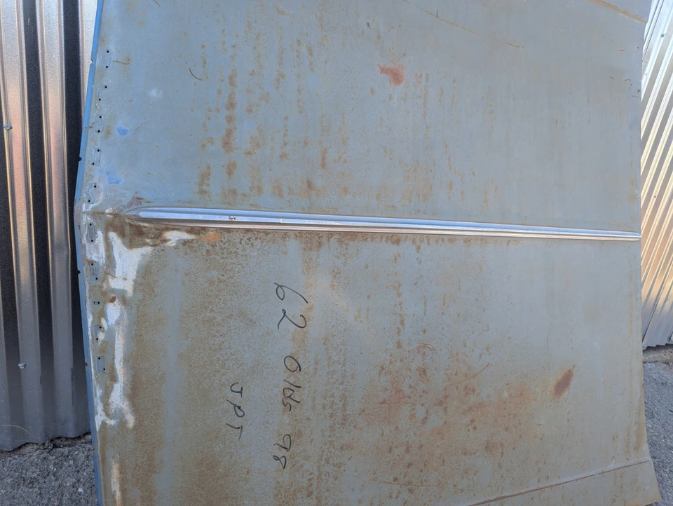 1962 OLDSMOBILE DELTA 88 DYNAMIC 88 NOVENTA E OITO 98 STARFIRE SUPER 88 CAPÔ FABRICANTE DE EQUIPAMENTO ORIGINAL - Imagem 3 de 4