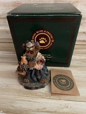 Boyds Bears  Friends The Collector 227707