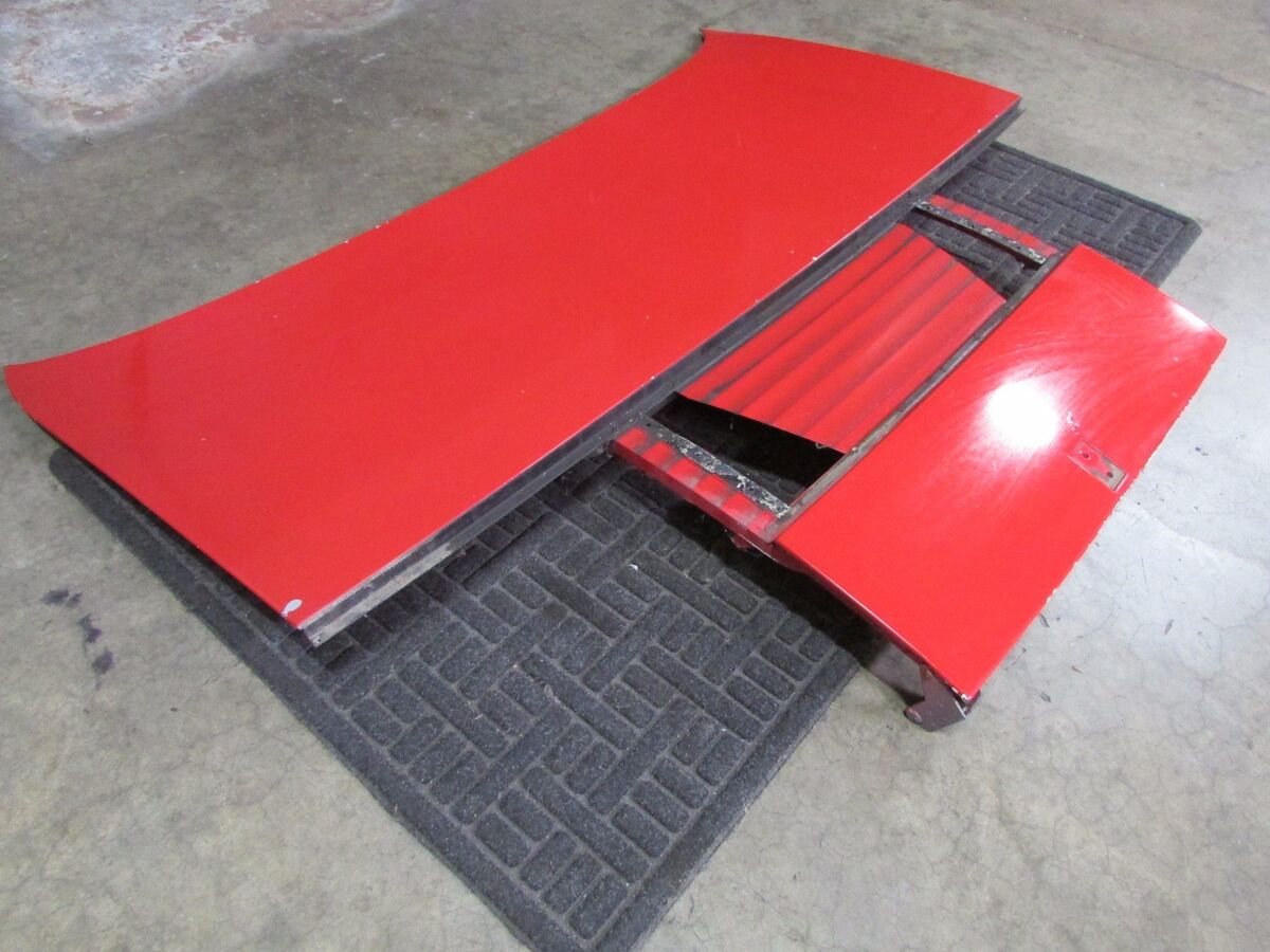 Ferrari Mondial, Front Hood, Red, Used, P/N 60544000 | eBay Ferrari Mondial, Front Hood, Red, Used, P/N 60544000 | eBay
