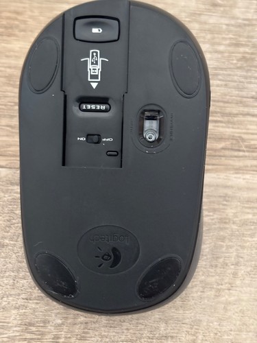 Logitech Wirelss Mouse and USB Receiver - Picture 4 of 4