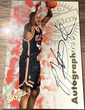 1997-98 Skybox Premium Autographics P.J. Brown