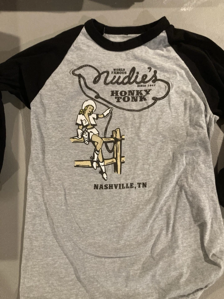 Camiseta World, Famous Nashville, Tennessee, ¡¡Rara!! Talla, pequeña o mediana Ish Foto 3 de 4