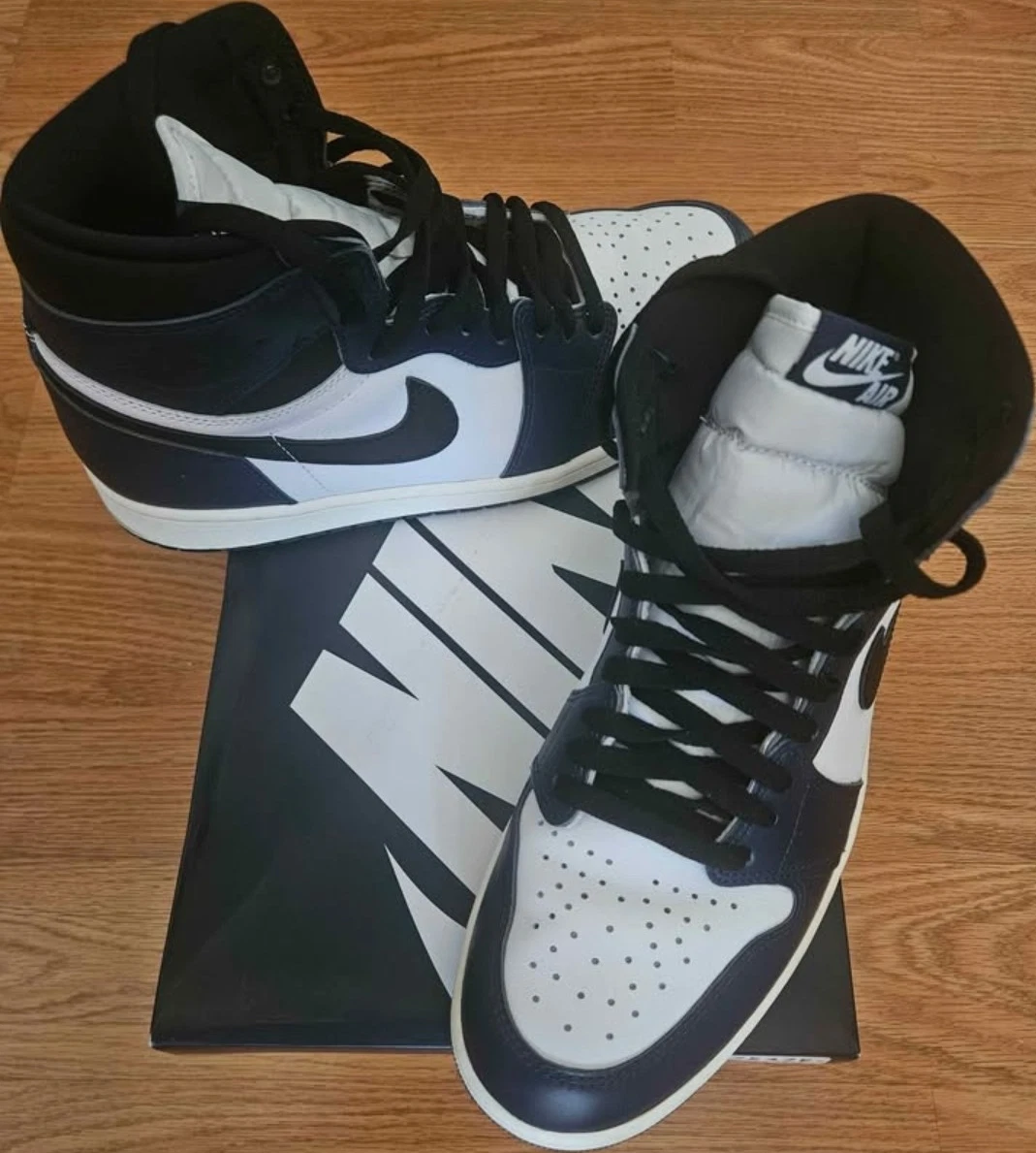 Jordan 1 Retro High White Midnight Navy for Sale | Authenticity