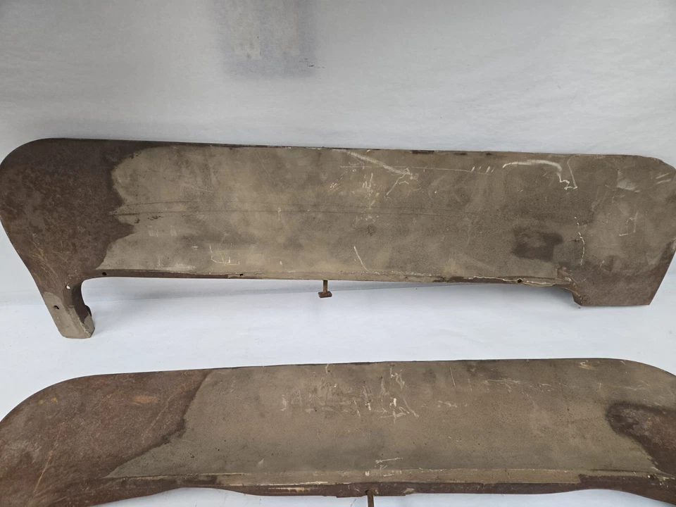 1967-68 Cadillac Deville Fleetwood Lt & Rt Rear Fender Skirts OEM GM - Image 2 of 4