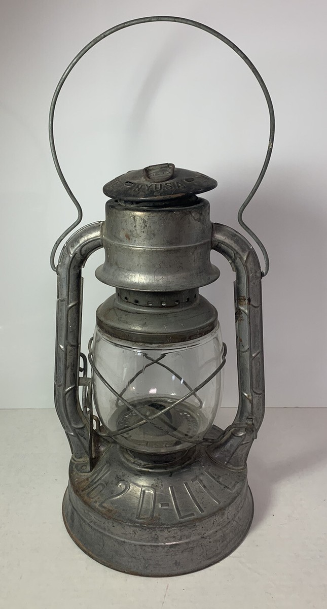 Antique Lantern DIETZ D- NO 2 Primitive Oil Kerosene Barn Lamp | eBay