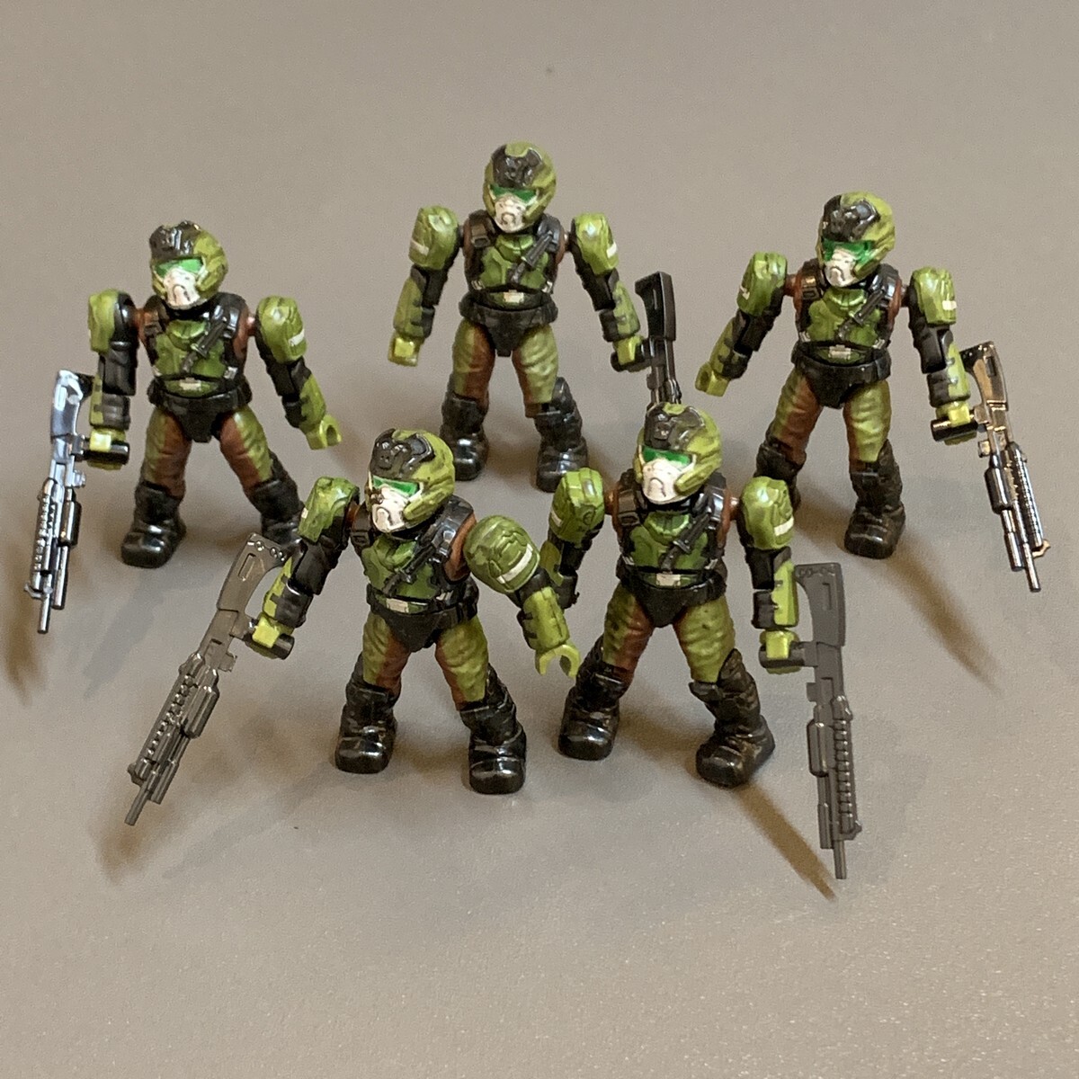 HALO Mega Bloks UNSC Marine (V2) FIGURE 97519 Battleground 2014 HALO Mega Bloks UNSC Marine (V2) FIGURE 97519 Battleground 2014
