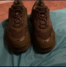 Khaki balenciagas 