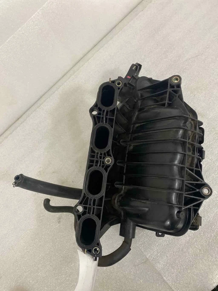 02 03 04 05 06 Colector de admisión TOYOTA SOLARA Foto 3 de 3