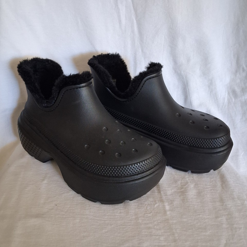 Crocs Shorty Stomp Boots Black Faux Fur Lined Mens 6 Women's 8