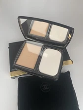 CHANEL Ultra Le Teint Ultrawear All Day Flawless Finish Compact Foundation- BD21