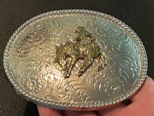Large WESTERN BRONCO RIDING BELT BUCKLE by "W" USA New