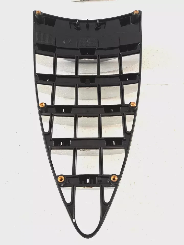 GRIGLIA PARAURTI ANTERIORE ALFA ROMEO 147 ORIGINALE 46556597 Foto 2 de 4