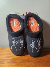 Dearfoams Slippers Dancing Skeleton Gray Memory Foam Halloween W 7-8 M 5-6