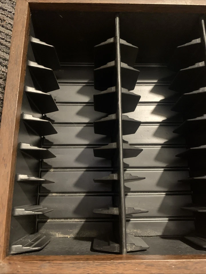 Vintage Atari 2600 Video 16 Game and Manual Faux Wood Storage Holder Organizer - Image 2 of 4