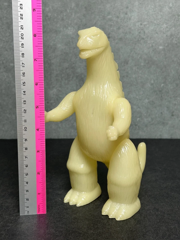 MARUSAN 2008 Godzilla J-Tail 8" Glow in the dark Sofubi Kaiju Vinyl Figure - Image 2 of 4