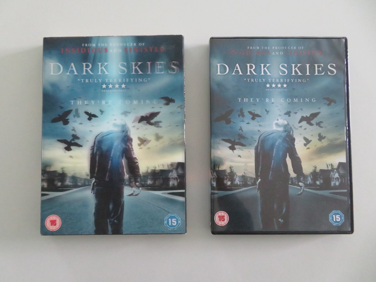 Dark Skies - B (DVD) Josh Hamilton Keri Russell 2013 Region 2