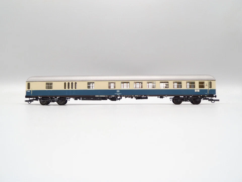 ADE Halb-Packwagen BDüm 51 80 82-70044-5 in blau-beige