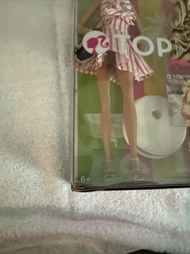 Top Model Resort Barbie Doll 2007 Mattel M5801 NIB - Picture 7 of 24