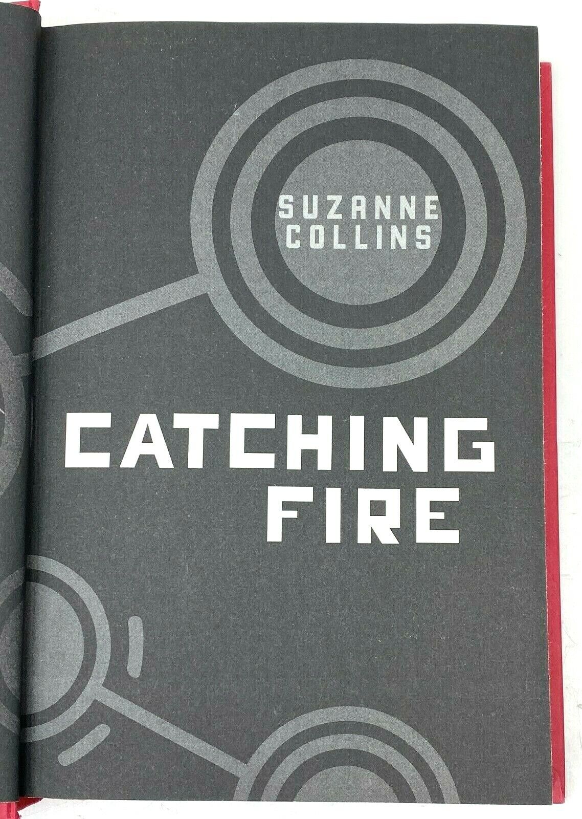 Catching Fire (The Hunger Games) - Collins, Suzanne: 9780439023498 -  AbeBooks