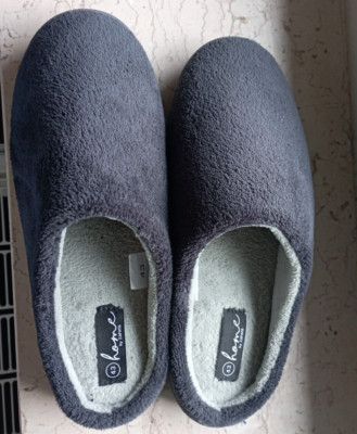 Herren Pantoffeln grau  Gr.43  -Marke home by Zapato