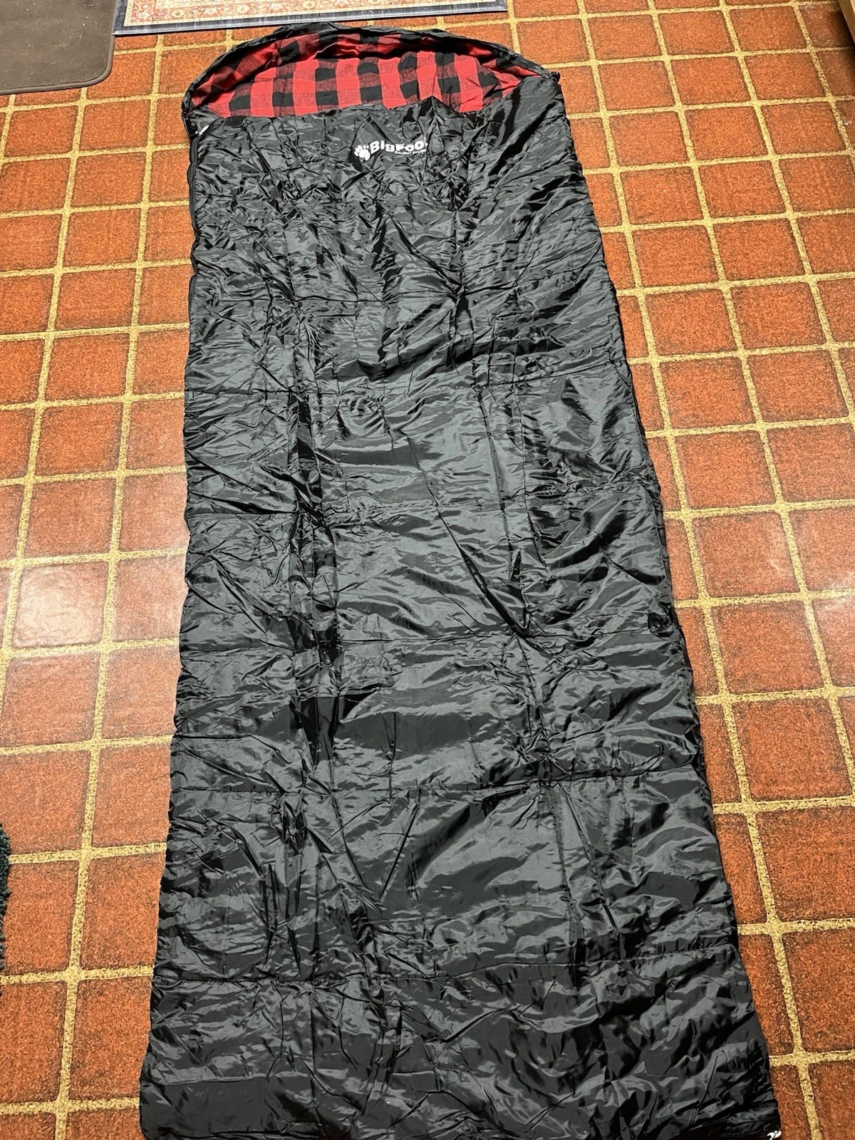 BIGFOOT Outdoors Big/Tall Sleeping Bag w/flannel Cotton lining, 87" x 32" Xlnt