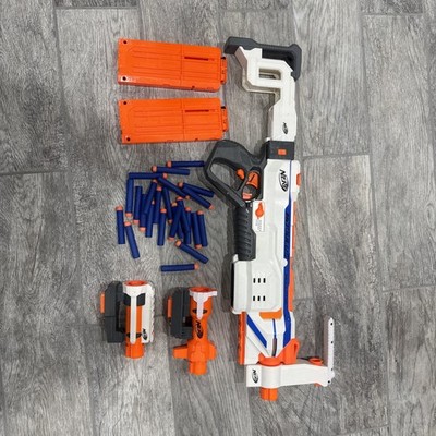 Nerf Modulus Regulator w/ mags + rounds and extras. (Needs new batteries)