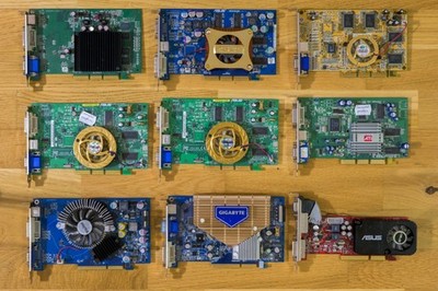 Lot of 9 AGP VGA Cards Nvidia, Ati - Not working