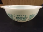 Pyrex 443 Amish Butterprint Mixing Bowl (Excellent)