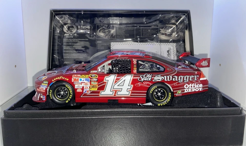 Raro Tony Stewart 2009 #14 Old Spice SWAGGER 1/24 RCCA Elite NASCAR Diecast Foto 3 de 4