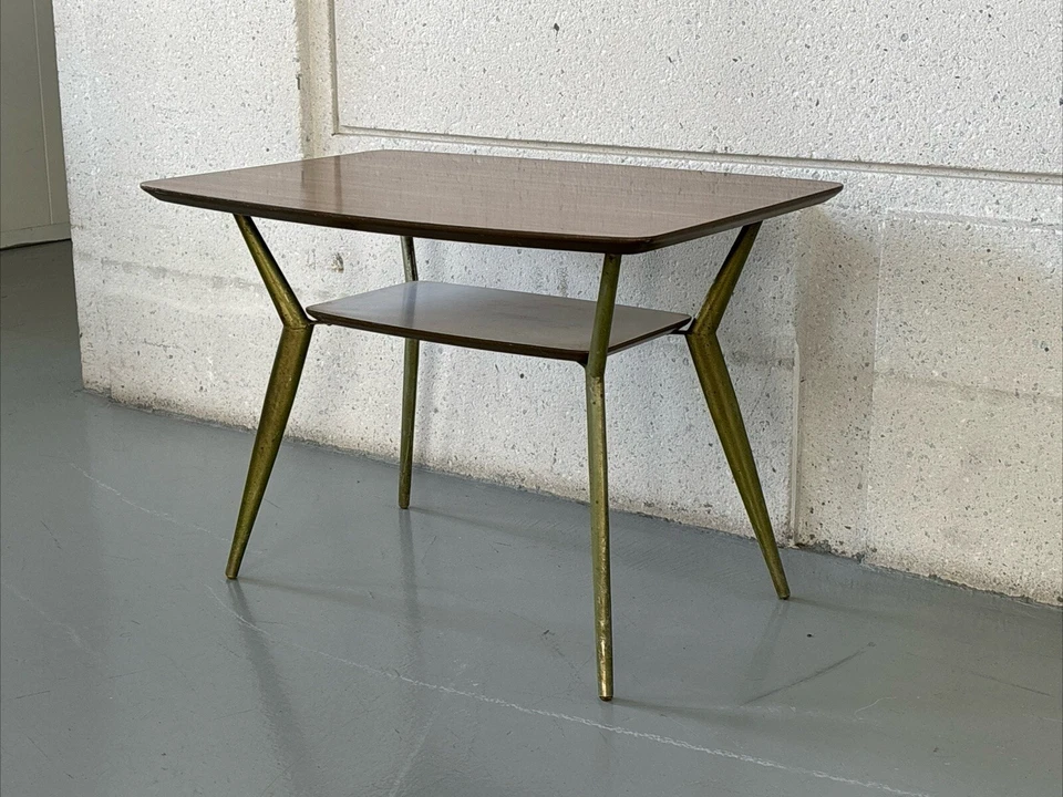 Mesa auxiliar/centro moderna Mid Century patas de aluminio tapa de formica Foto 2 de 4