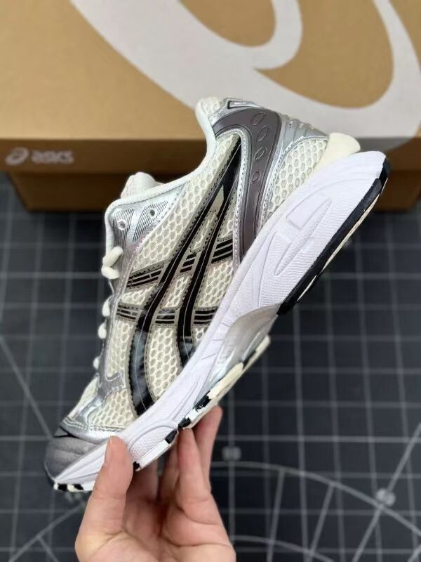 New ASICS Gel-Kayano 14 Cream Black Metallic Plum 1201A019