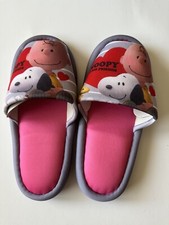 NEW Snoopy Peanuts Cloth Slippers Adult S/M Size 6