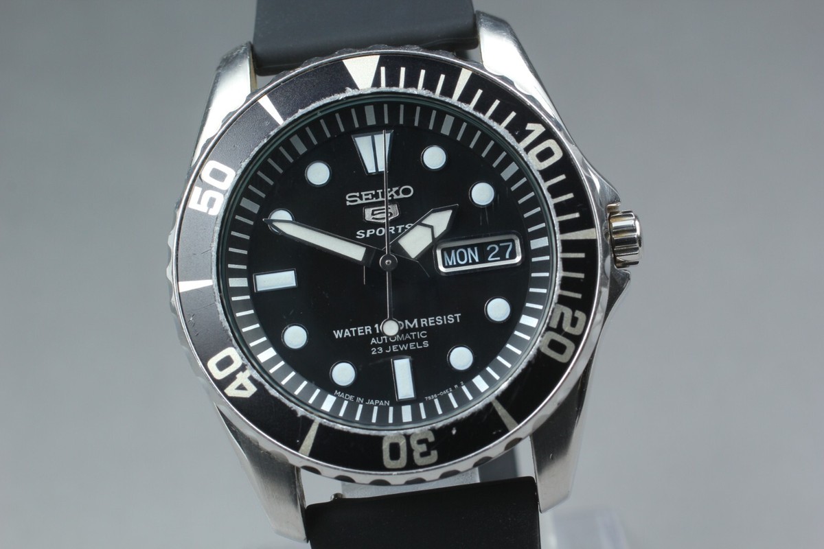 時計 SEIKO5 SPORTS SNZF17 セイコー(SEIKO)5スポーツSNZF17レビュー】自動巻きダイバーズ
