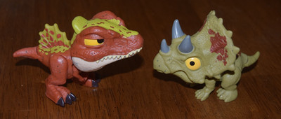 2 Jurassic World Snap Squad Dinos Triceratops Spinosaurus