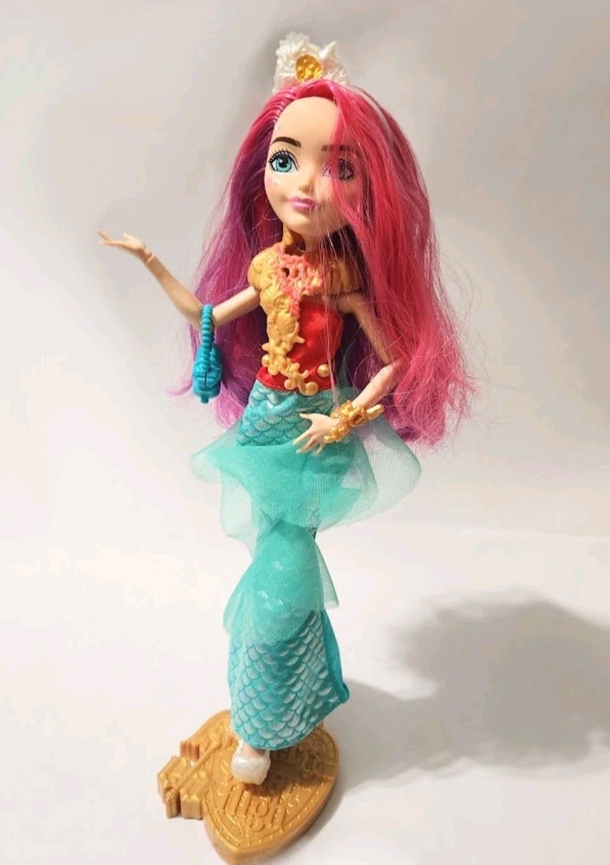 MEESHELL MERMAID Ever After High Complete Doll Original Outf