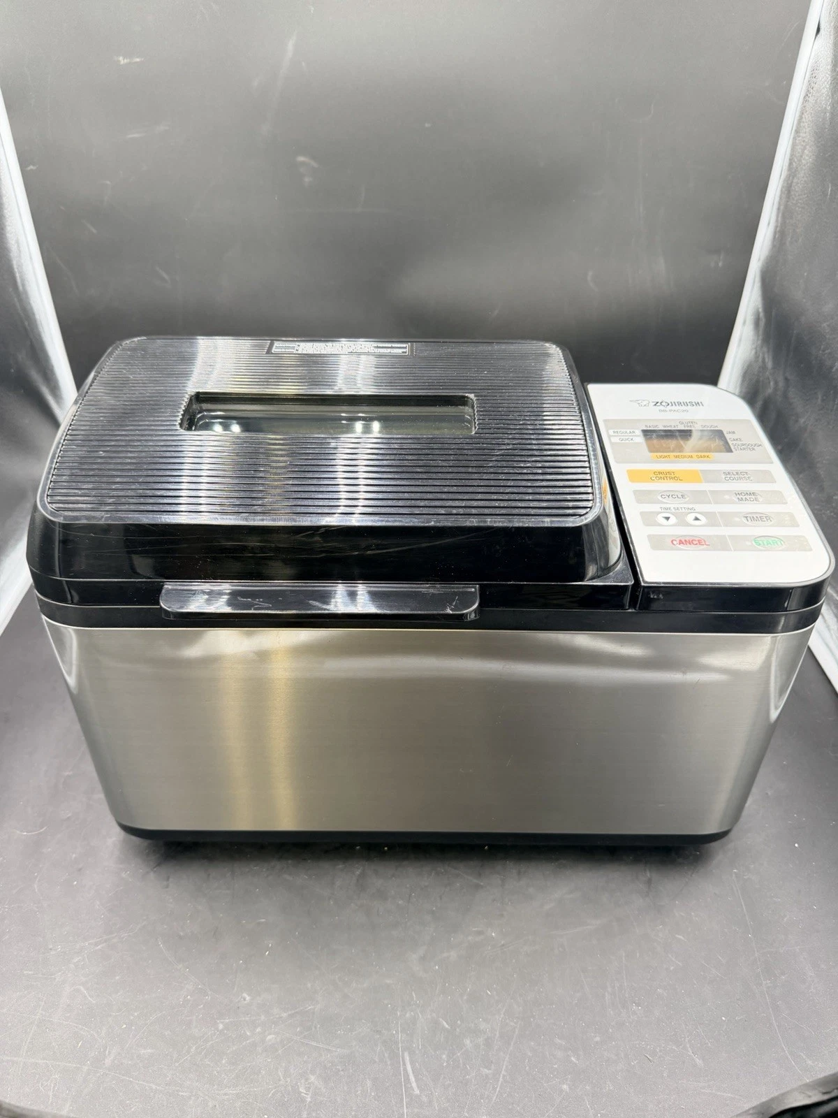 Zojirushi BB-PAC20 Home Bakery 2lb Bread Maker Tested w/ Pan & Paddles