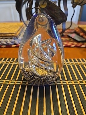Art Glass Blown Elegant Bubble Spiral/Swirl Cone Shaped Paperweight 3.5in G768