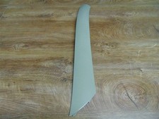 Brandneue Zierabdeckung vorne rechts Säule Mercedes R170 - A1706900287 Brandneue Zierabdeckung vorne rechts Säule Mercedes R170 - A1706900287