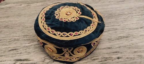 Vintage Kufi Islamic Fez Prayer Hat