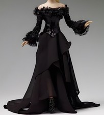 Tonner Nu Mood schwarzes Top & Chiffonrock Set für 16" Puppen