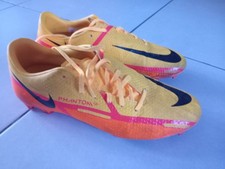 MATCH Chaussures de football crampons terrain sec point 41 NIKE Phantom jaune or