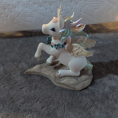 Hamilton Collection Rainbow Dreams Delicate Rainbow Sweethearts Unicorn No 1361