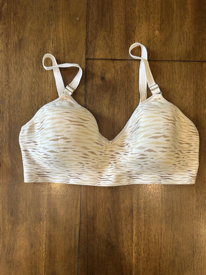 Hanes XL Seamless Wireless Bras Pack of 3 - Beige Striped and Black - Image 3 of 4