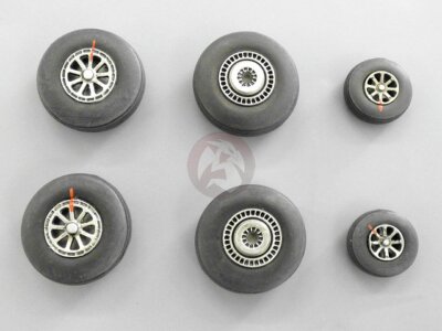 Plus Model 1/72 Wheels for Lockheed C-121A Constellation (6 wh.) (Heller) AL7024