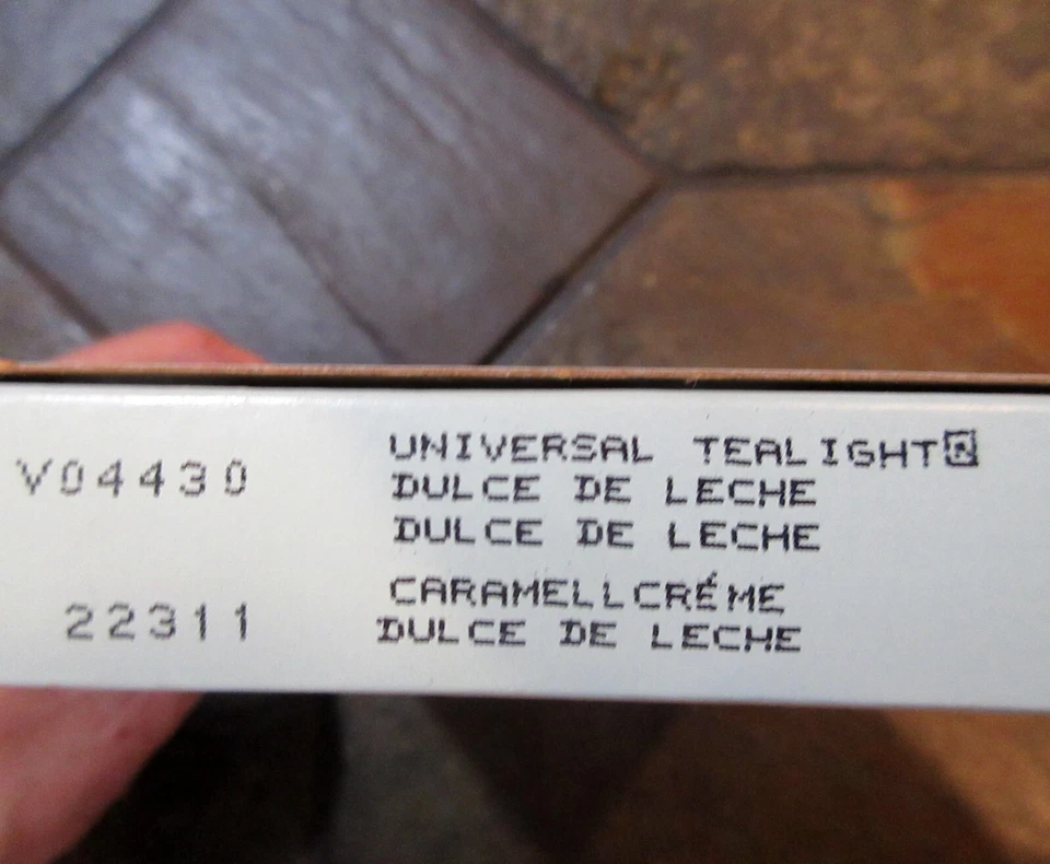 PartyLite VELAS TEALITE~DULCE DE LECHE~Caja de 12 Juego NUEVO~RETIRADO~V04430 Lote Foto 4 de 4