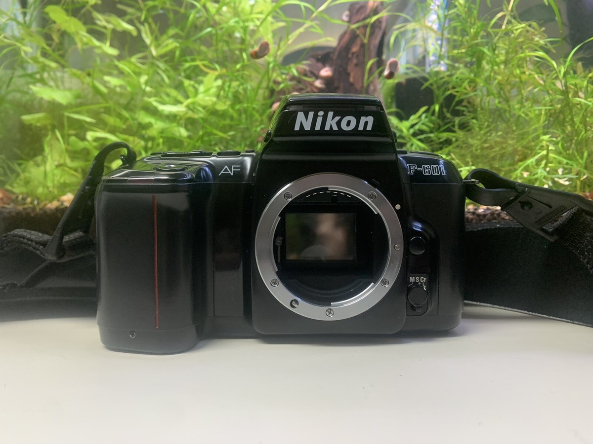 Nikon F-601 AF Film Camera SLR , Vintage Nikon 35mm Film Camera