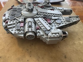 LEGO Star Wars 7778: Midi-Scale Millennium Falcon (2009) Complete W Instructions