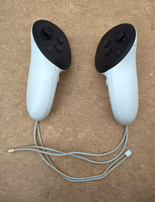 Meta Quest 2 Touch Controller Set 2x VR-Controller Weiß/Schwarz für Headset