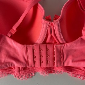 Victorias Secret Body Lined Demi Bra 32D Pink Lace Underwire Longline